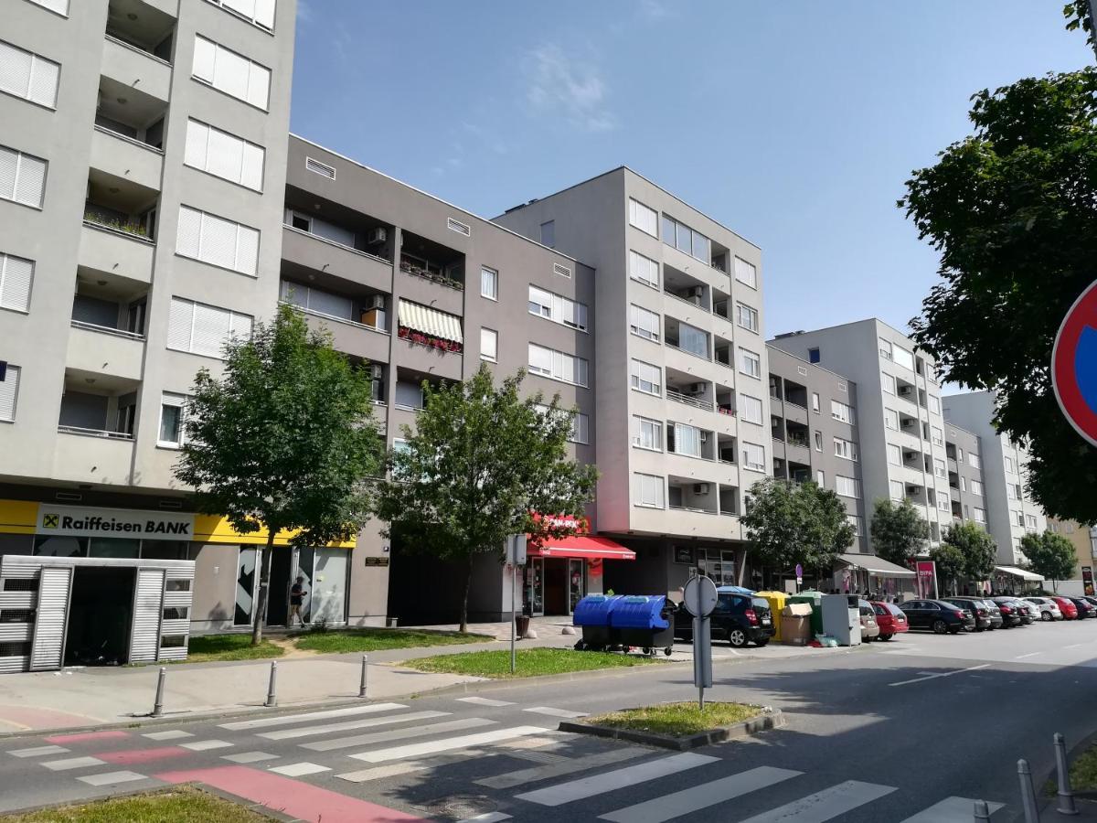 Apartments Dora Zagreb Bagian luar foto