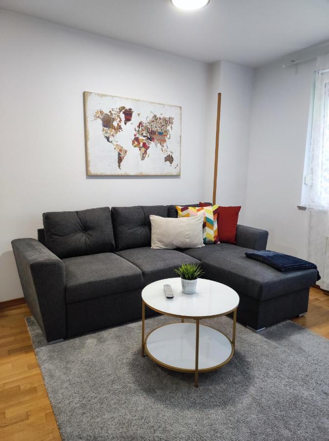 Apartments Dora Zagreb Bagian luar foto