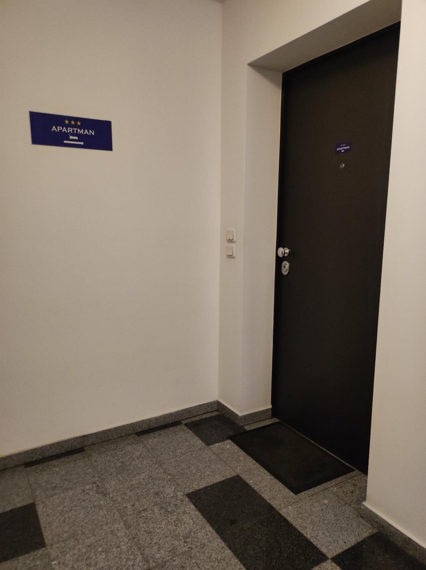 Apartments Dora Zagreb Bagian luar foto